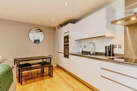 2 bedroom apartment for sale, Lewins Mead, Bristol