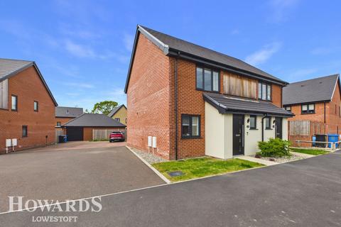 2 bedroom semi-detached house for sale, Lime Avenue, Oulton