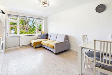 2 bedroom maisonette for sale, West Ewell KT19