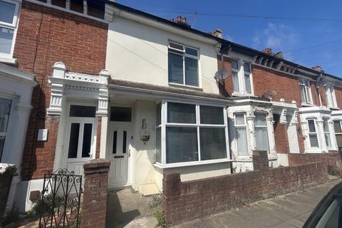 3 bedroom terraced house to rent, Clegg Road, Southsea, PO4