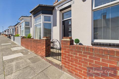 undefined, Sunderland SR4