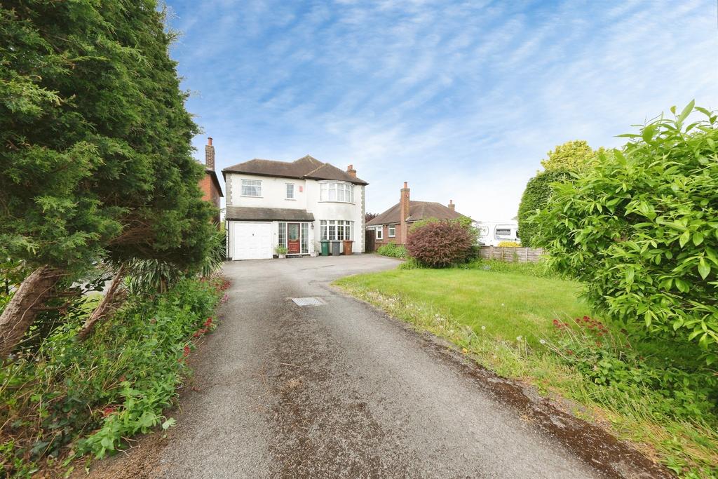 5 bedroom detached house for sale