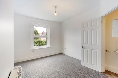 1 bedroom flat to rent, Granada Road, Southsea, PO4
