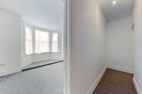 1 bedroom flat to rent, Granada Road, Southsea, PO4