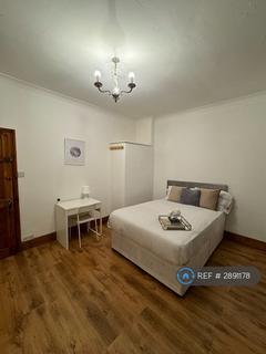 1 bedroom in a house share to rent, Plodder Lane, Farnworth, Bolton, BL4