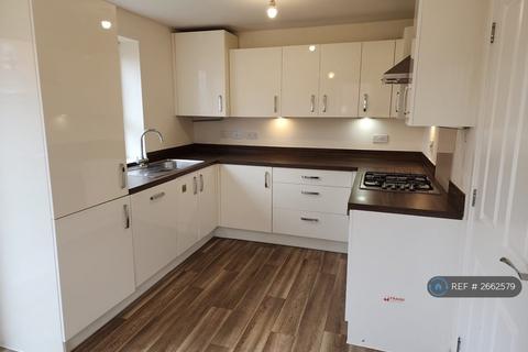 3 bedroom semi-detached house to rent, Lapwing Place, Coventry, CV4