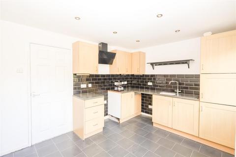 2 bedroom end of terrace house for sale, Bondgate Green Close, Ripon