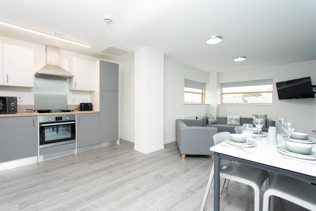 Apartment in York, Bishophill - View 3