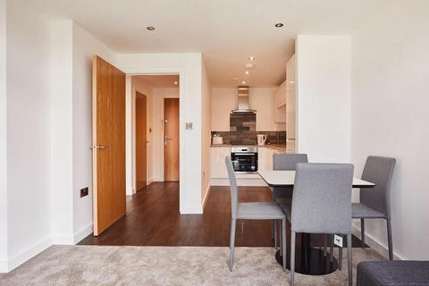 1 bedroom apartment to rent, High Street, Stratford E15