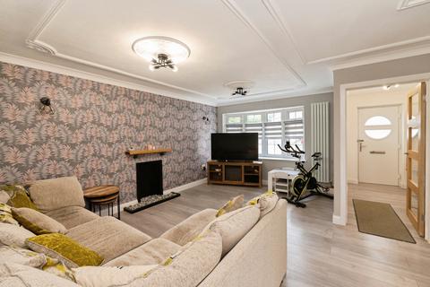 4 bedroom detached house for sale, Leaway, Billericay, Essex, CM12