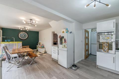 4 bedroom detached house for sale, Leaway, Billericay, Essex, CM12