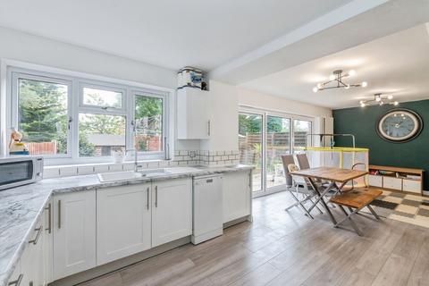 4 bedroom detached house for sale, Leaway, Billericay, Essex, CM12