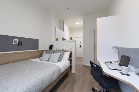 Studio to rent, Saint James Road, Glasgow G4