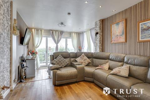 3 bedroom detached bungalow for sale, Raikes Lane, Birstall, WF17