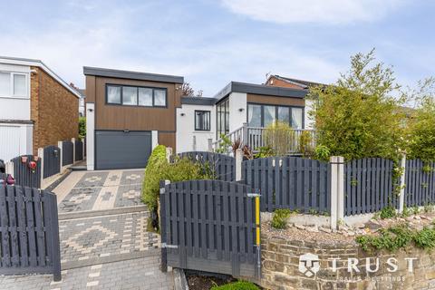 3 bedroom detached bungalow for sale, Raikes Lane, Birstall, WF17