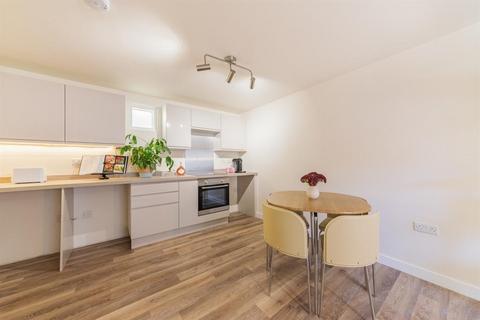 1 bedroom apartment to rent, East Reach, TAUNTON, TA1