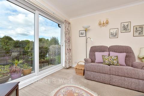 undefined, Courtlands Crescent, Banstead SM7