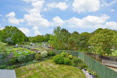 undefined, Courtlands Crescent, Banstead SM7