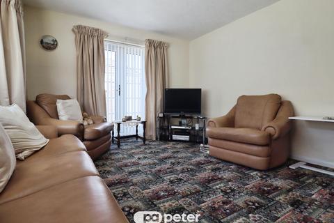 2 bedroom semi-detached house for sale, Carisbrooke Way, Cardiff