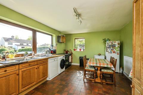 4 bedroom detached house for sale, Town Street, Treswell, RETFORD