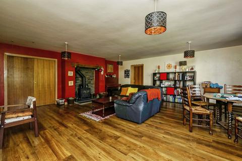 4 bedroom detached house for sale, Town Street, Treswell, RETFORD