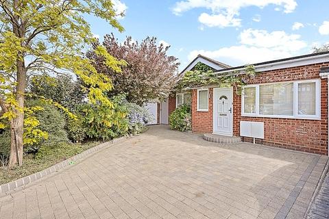 3 bedroom bungalow for sale, Thornhill, North Weald, CM16