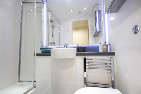 Studio to rent, North Hanover Street, Glasgow G4