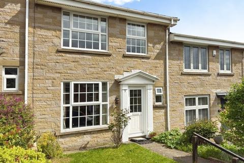 3 bedroom townhouse for sale, St. Stephens Close, Skipton