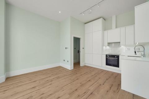 1 bedroom flat to rent, Sinclair Road, London, W14