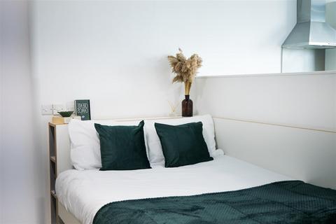 Studio to rent, North Hanover Street, Glasgow G4