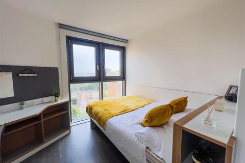 Studio to rent, North Hanover Street, Glasgow G4