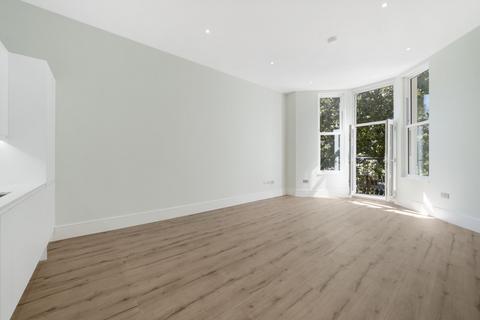 1 bedroom flat to rent, Sinclair Road, London, W14