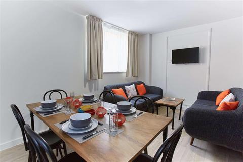 undefined, Blackhorse Lane, London E17