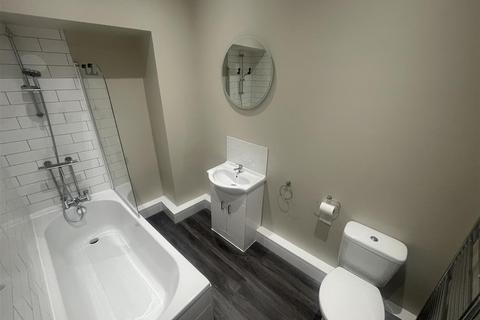 3 bedroom end of terrace house to rent, St. Marys Road, Bamber Bridge, Preston