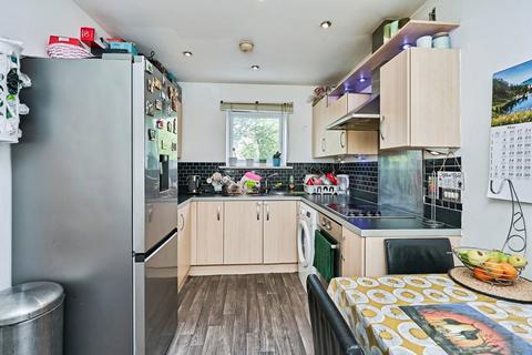 2 bedroom flat for sale, Terret Close, Walsall, West Midlands, WS1