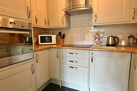 1 bedroom apartment for sale, Sea Road, Milford on Sea, Lymington, Hampshire, SO41