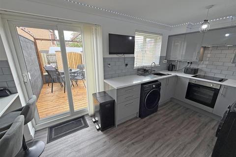 3 bedroom semi-detached house for sale, Waterville Road, North Shields