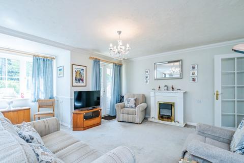 2 bedroom flat for sale, Upper Bognor Road, West Sussex PO21