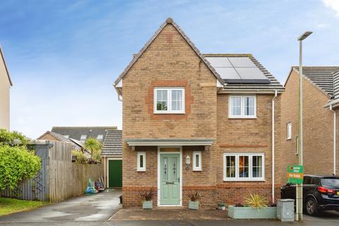 4 bedroom detached house for sale, Bryn Uchaf, Bryn, LLANELLI