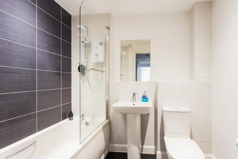 2 bedroom apartment to rent, Bennington Street Cheltenham GL50