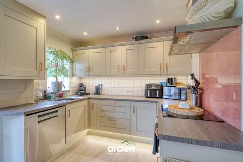 3 bedroom terraced house for sale, Daisy Farm Road, Birmingham, B14