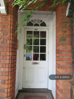 1 bedroom in a house share to rent, Stoke Road, Guildford, GU1