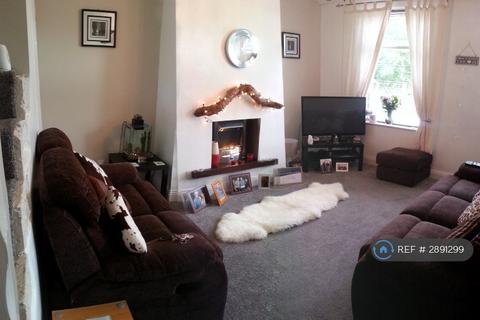 2 bedroom end of terrace house to rent, Bleak Street, Gomersal, BD19