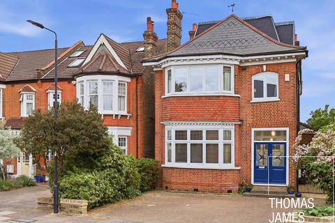 5 bedroom detached house for sale, Amberley Road, London, N13