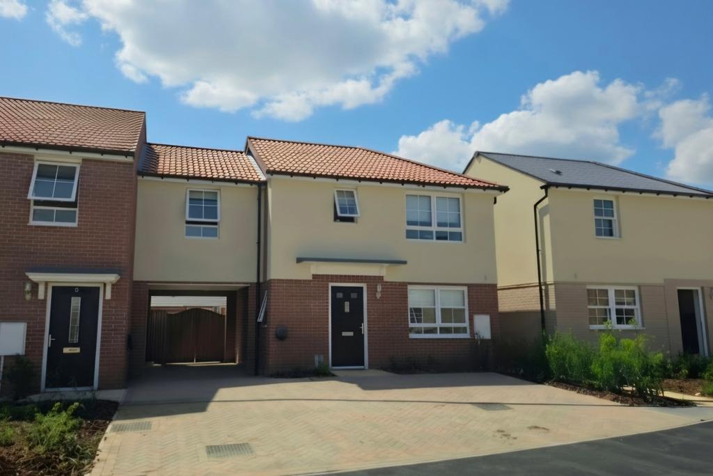 3 bedroom semi-detached house for sale