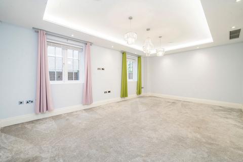 6 bedroom house to rent, The Drive, Uxbridge UB10