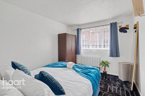 1 bedroom apartment for sale, Chasewood Avenue, Enfield