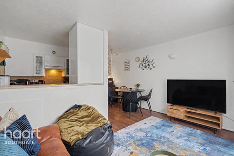 1 bedroom apartment for sale, Chasewood Avenue, Enfield
