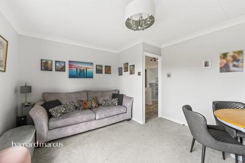 2 bedroom maisonette for sale, Ardrossan Gardens, Worcester Park