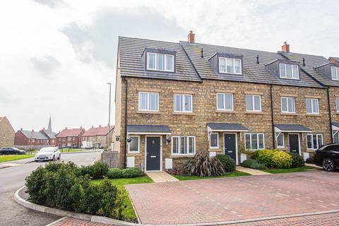 3 bedroom end of terrace house for sale, Pentelow Way, Wellingborough NN9